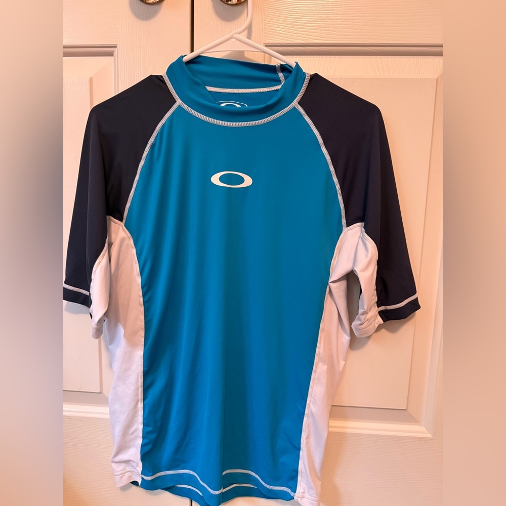 Oakley Blue and White Rash Guard